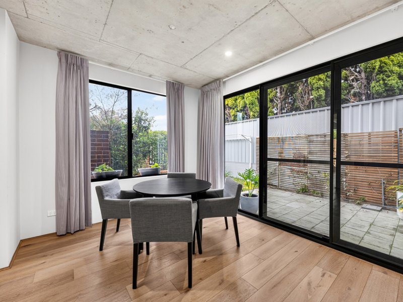 Photo - 1/37 Leonard Street, Victoria Park WA 6100 - Image 4