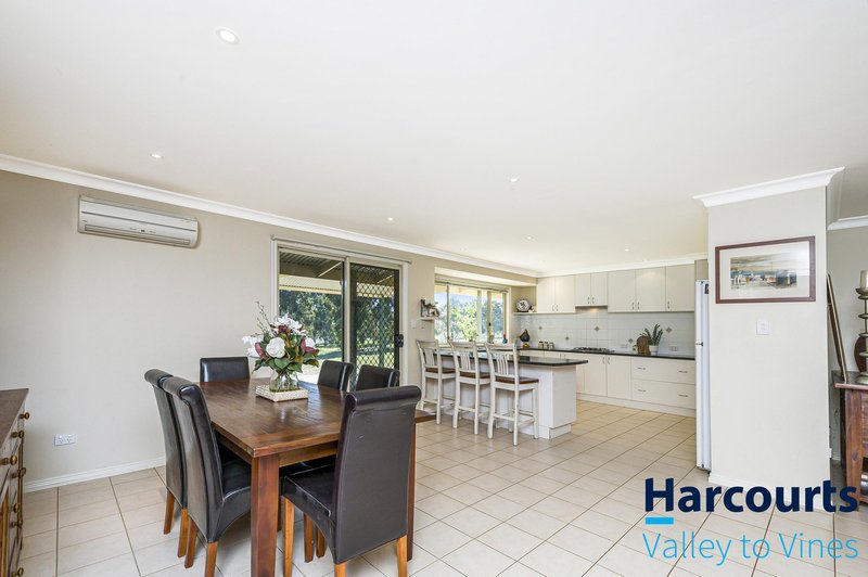 Photo - 137 Limousin Way, Lower Chittering WA 6084 - Image 10