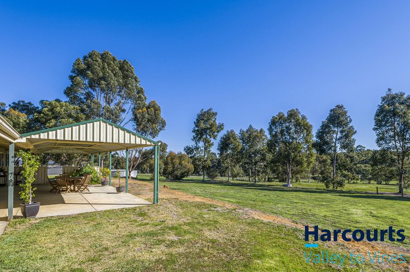 Photo - 137 Limousin Way, Lower Chittering WA 6084 - Image 25