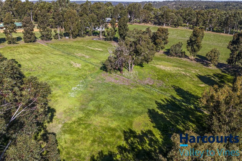 Photo - 137 Limousin Way, Lower Chittering WA 6084 - Image 29