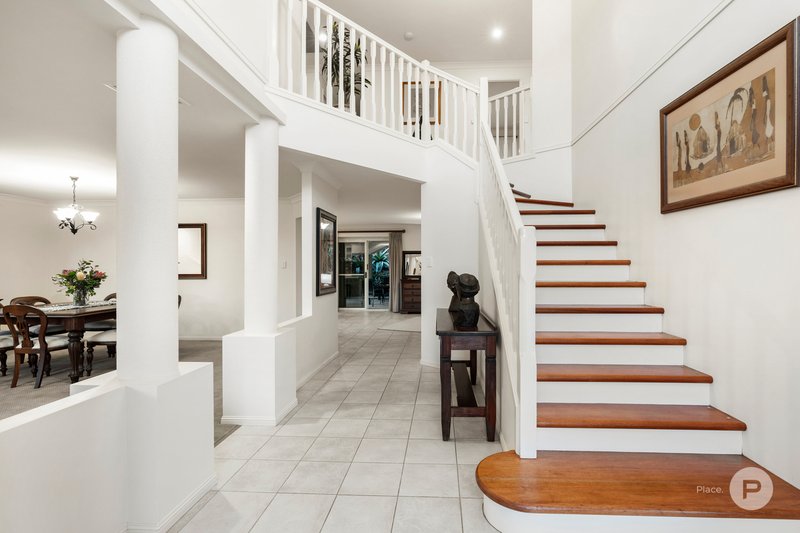 Photo - 137 Mirbelia Street, Kenmore Hills QLD 4069 - Image 3