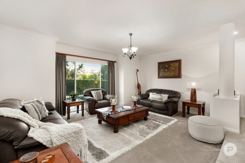 Photo - 137 Mirbelia Street, Kenmore Hills QLD 4069 - Image 5