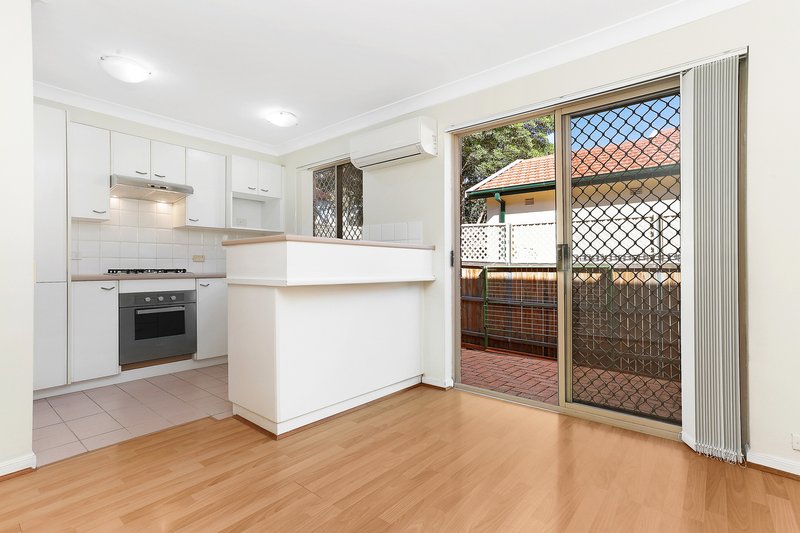 Photo - 1/37 Oak Street, Ashfield NSW 2131 - Image 3