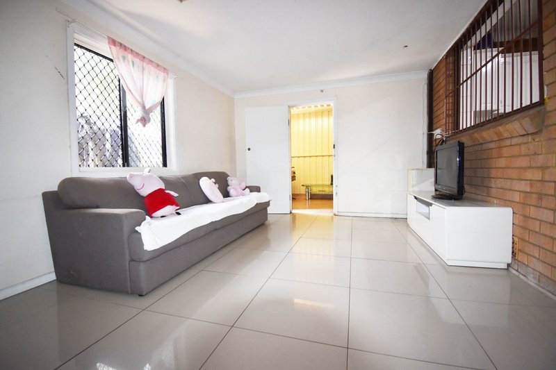 Photo - 13/7 Pevensey Street, Canley Vale NSW 2166 - Image 4