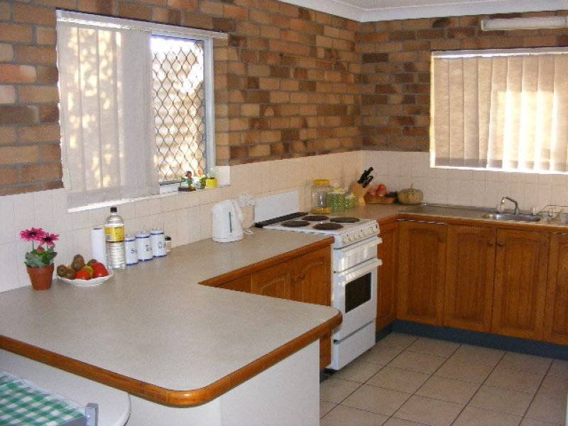 Photo - 1/37 Pring Street, Wondai QLD 4606 - Image 2