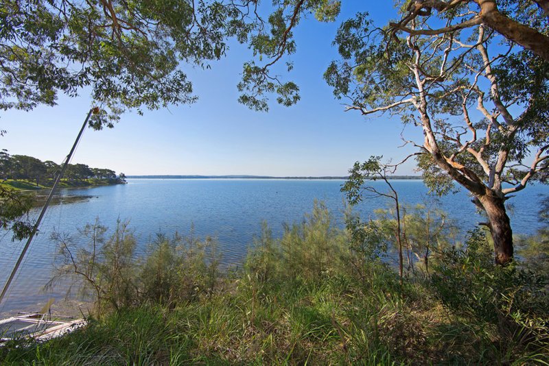 Photo - 137 Sunrise Avenue, Budgewoi NSW 2262 - Image 7