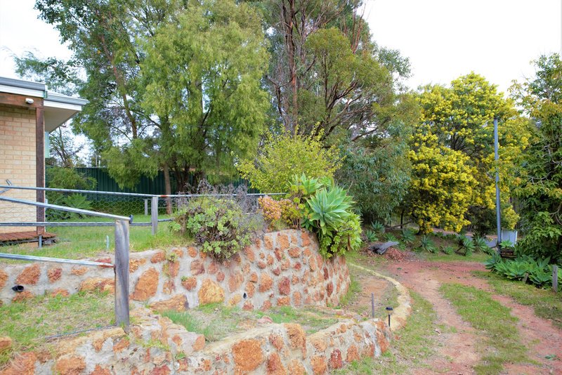 Photo - 137 Warren Road, Nannup WA 6275 - Image 3