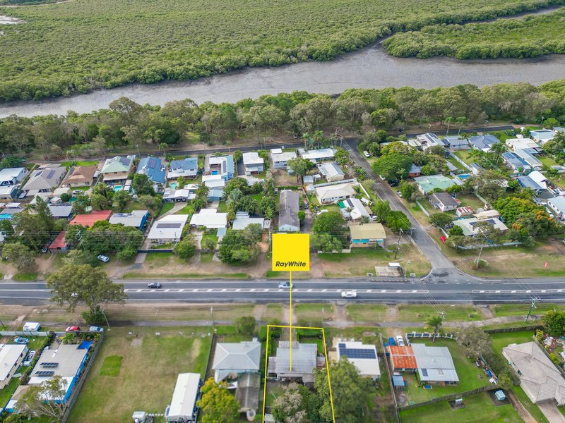 Photo - 1370 Bribie Island Road, Ningi QLD 4511 - Image 3