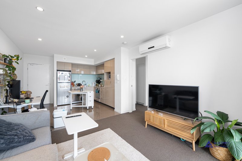 Photo - 137/1 Rowe Avenue, Rivervale WA 6103 - Image 1