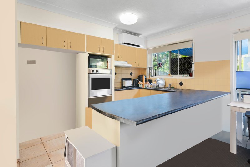 Photo - 1/373 Cypress Terrace, Palm Beach QLD 4221 - Image 4