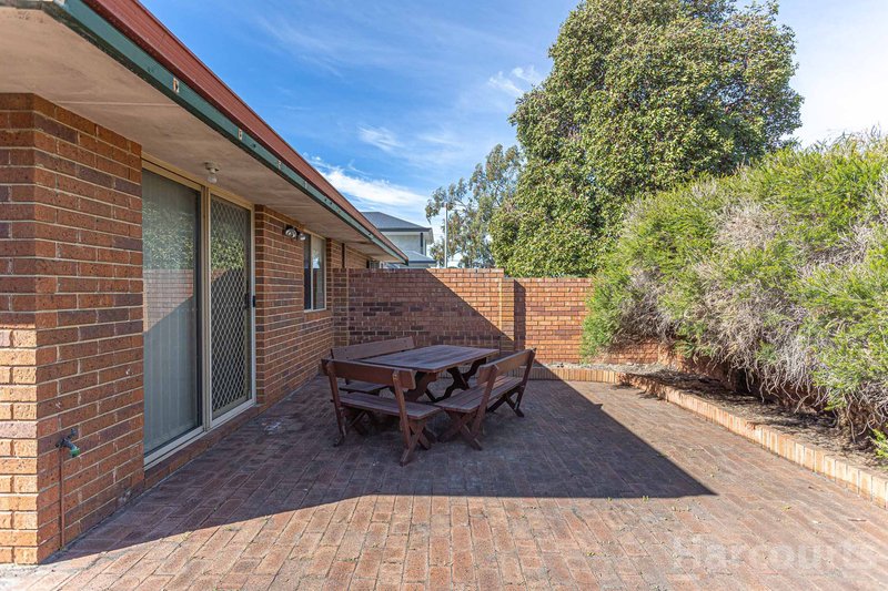 Photo - 1/374 Coode Street, Dianella WA 6059 - Image 4