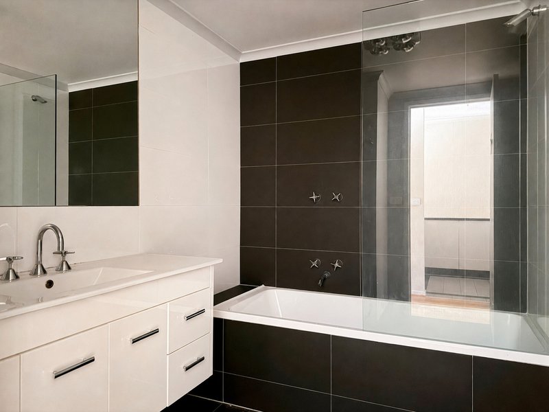 Photo - 13/75-91 Drummond Street, Carlton VIC 3053 - Image 11