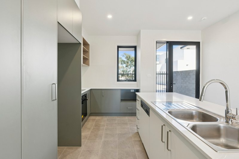 Photo - 13/75 Kate Crace Street, Gungahlin ACT 2912 - Image 4