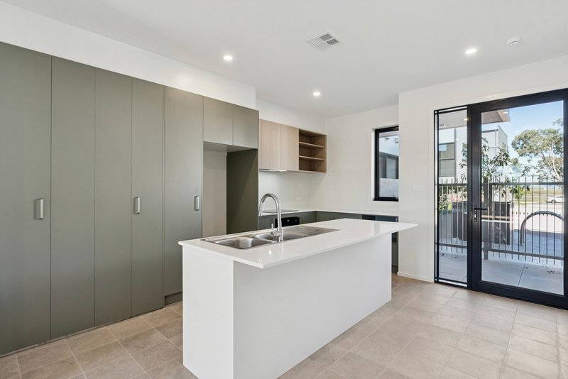 Photo - 13/75 Kate Crace Street, Gungahlin ACT 2912 - Image 5