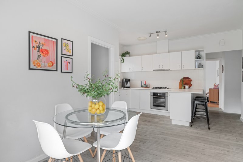 Photo - 1/377 Springvale Road, Forest Hill VIC 3131 - Image 3