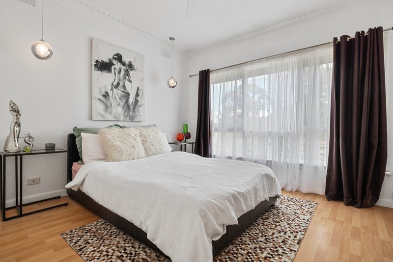 Photo - 1/377 Springvale Road, Forest Hill VIC 3131 - Image 5