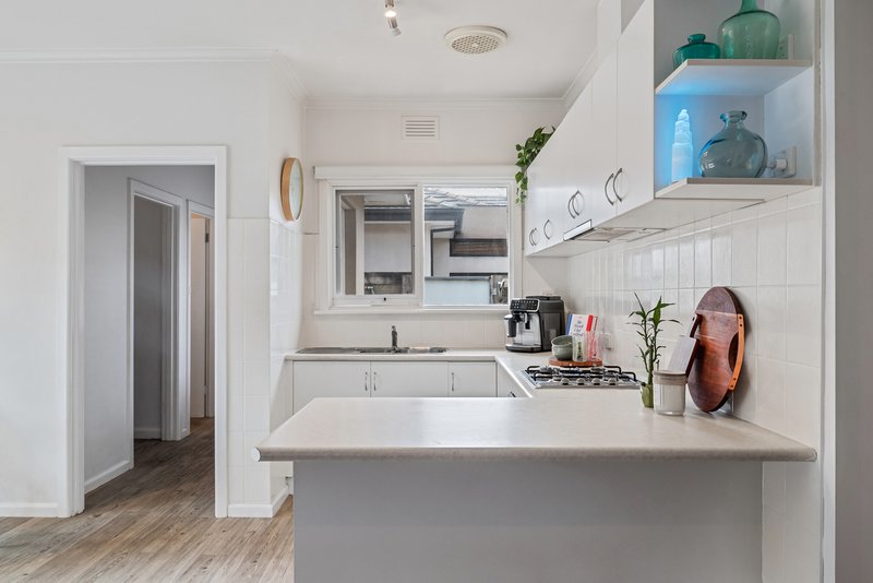 Photo - 1/377 Springvale Road, Forest Hill VIC 3131 - Image 8