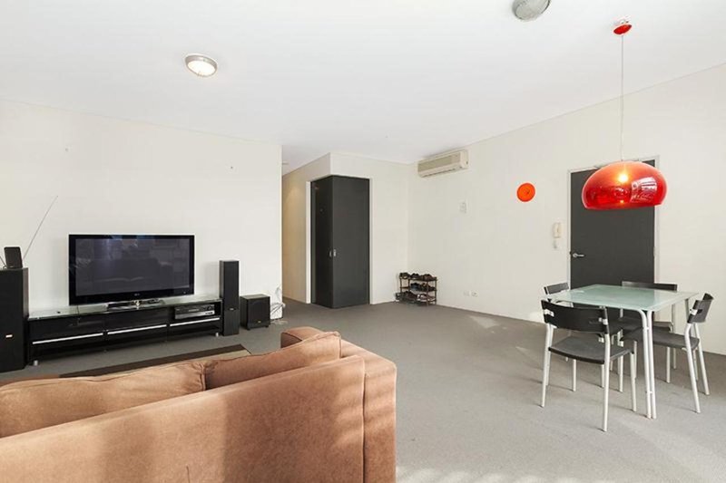 Photo - 137/83 Robertson Street, Fortitude Valley QLD 4006 - Image 3