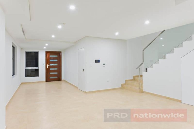 Photo - 137A Hinemoa Street, Panania NSW 2213 - Image 4