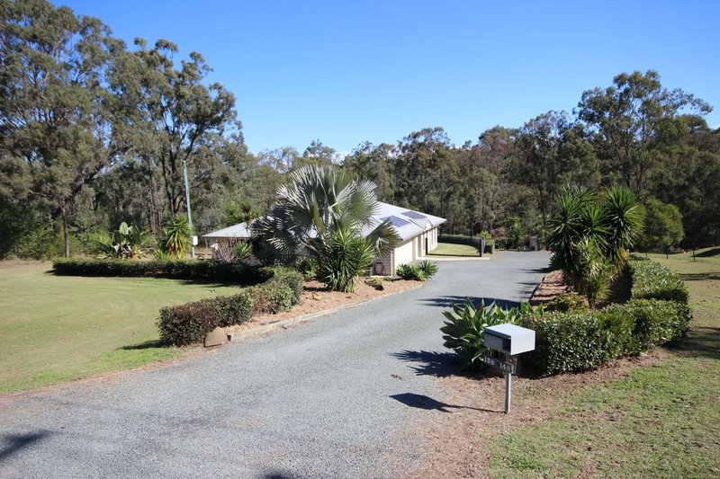 Photo - 138-140 Campbell Drive, Kooralbyn QLD 4285 - Image 3