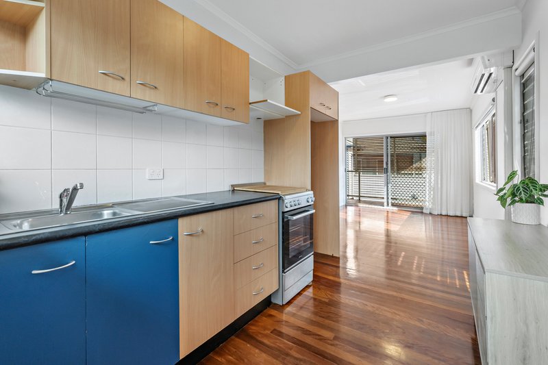 Photo - 1/38 Alderson Street, Newmarket QLD 4051 - Image 5
