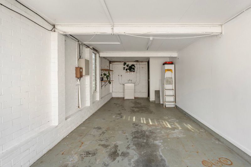 Photo - 1/38 Alderson Street, Newmarket QLD 4051 - Image 14