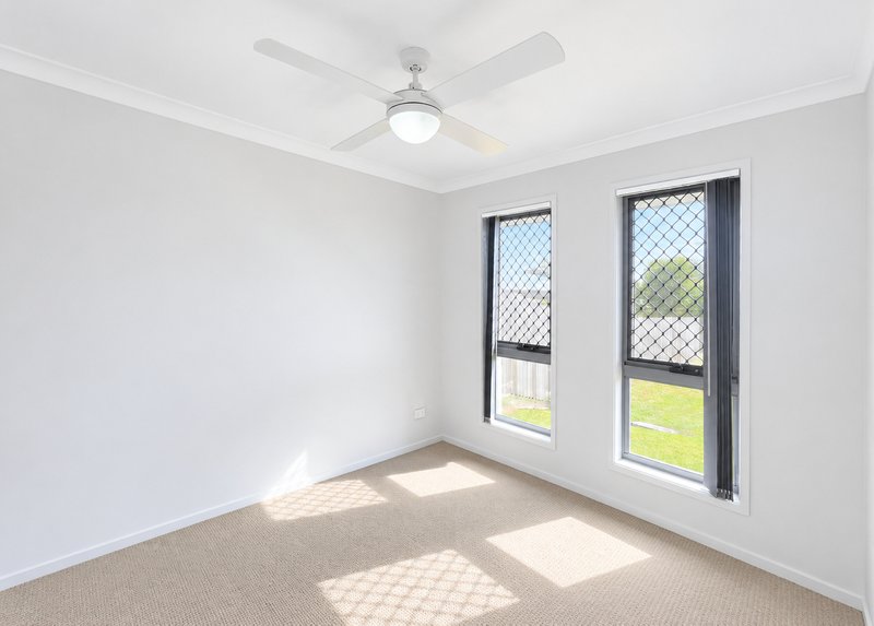 Photo - 1/38 Awoonga Crescent, Morayfield QLD 4506 - Image 6