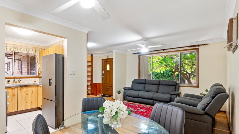 Photo - 13/8 Bensley Road, Macquarie Fields NSW 2564 - Image 5