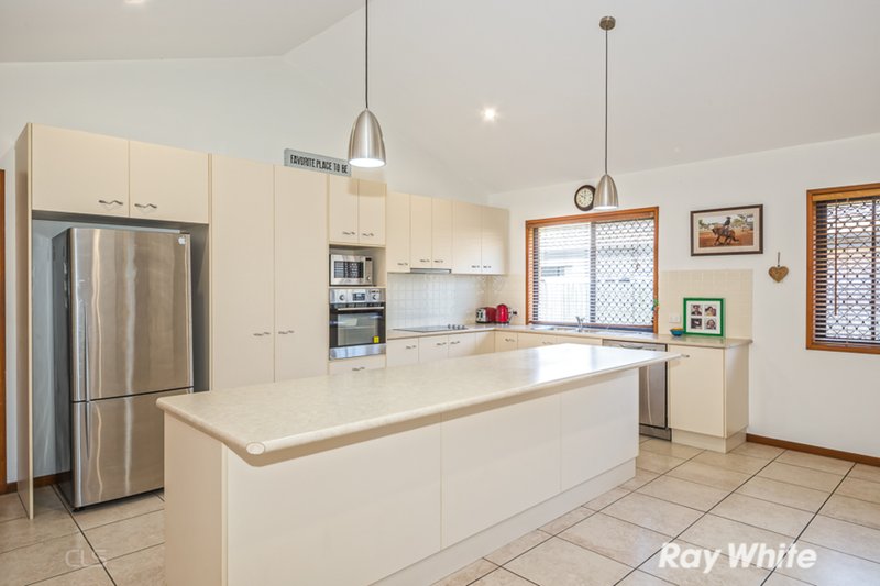 Photo - 138 Carpenter Way, Sandstone Point QLD 4511 - Image 4