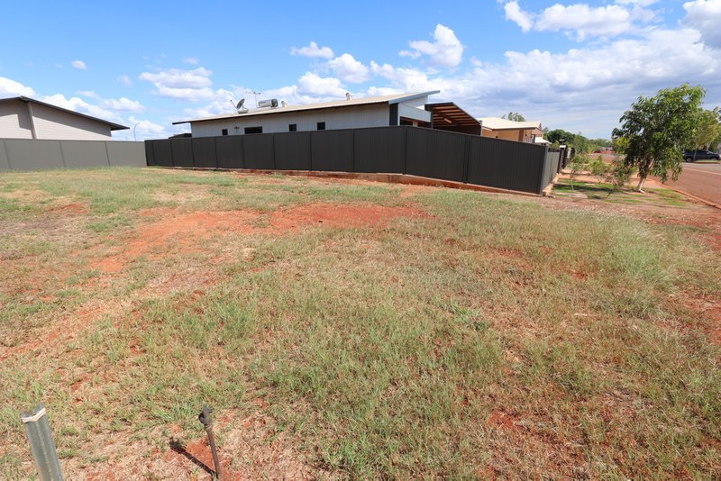 Photo - 138 Casuarina Street, Katherine NT 0850 - Image 2