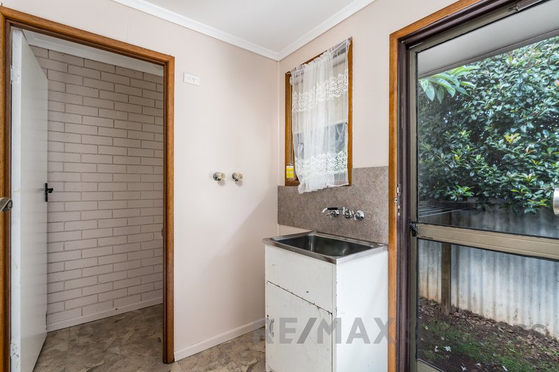 Photo - 1/38 Crotty Street, Centenary Heights QLD 4350 - Image 8