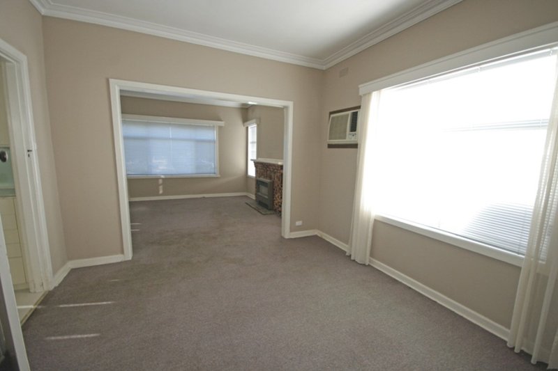 Photo - 1/38 Dromana Avenue, Bentleigh East VIC 3165 - Image 2