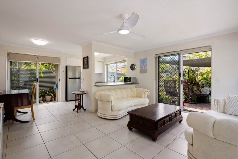 Photo - 1/38 Howard Street, Runaway Bay QLD 4216 - Image 2