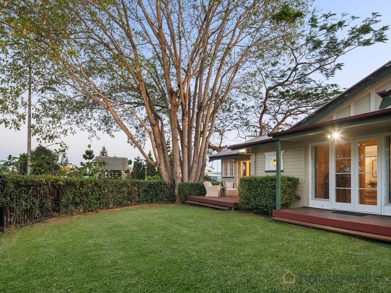 Photo - 138 King Arthur Terrace, Tennyson QLD 4105 - Image 19