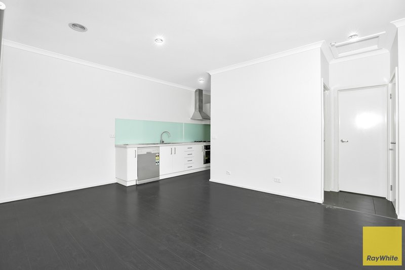 Photo - 1/38 Links Street, Sunshine West VIC 3020 - Image 6