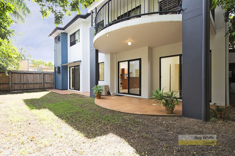 Photo - 1/38 Onslow Street, Ascot QLD 4007 - Image 2