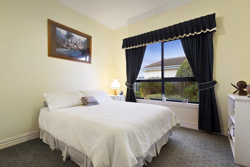 Photo - 1/38 Ormond Road, Clayton VIC 3168 - Image 7