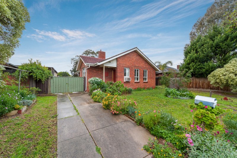 Photo - 138 Outhwaite Road, Heidelberg West VIC 3081 - Image 2