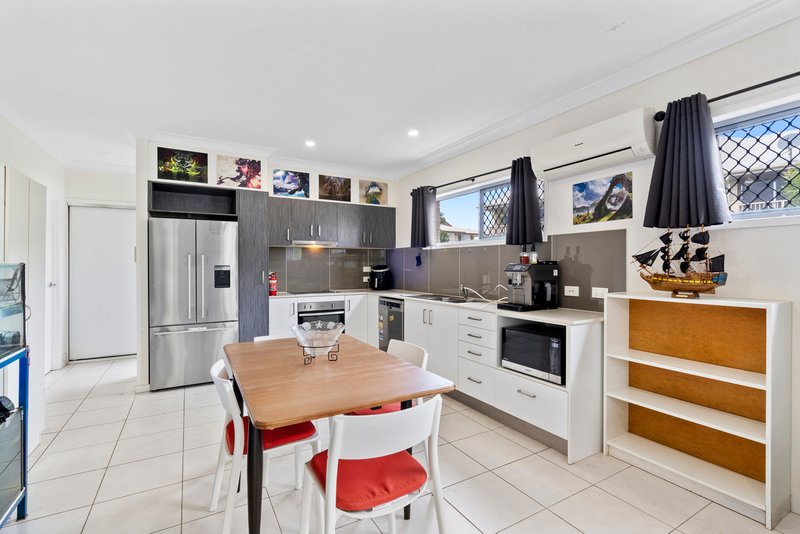 Photo - 1/38 Pittwin Road, Capalaba QLD 4157 - Image 5