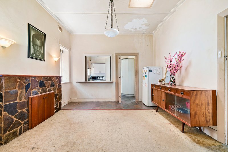 Photo - 138 Reynard Street, Coburg VIC 3058 - Image 2