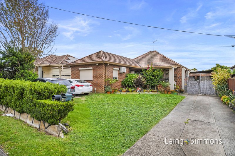 138 Roberts Road, Greenacre NSW 2190