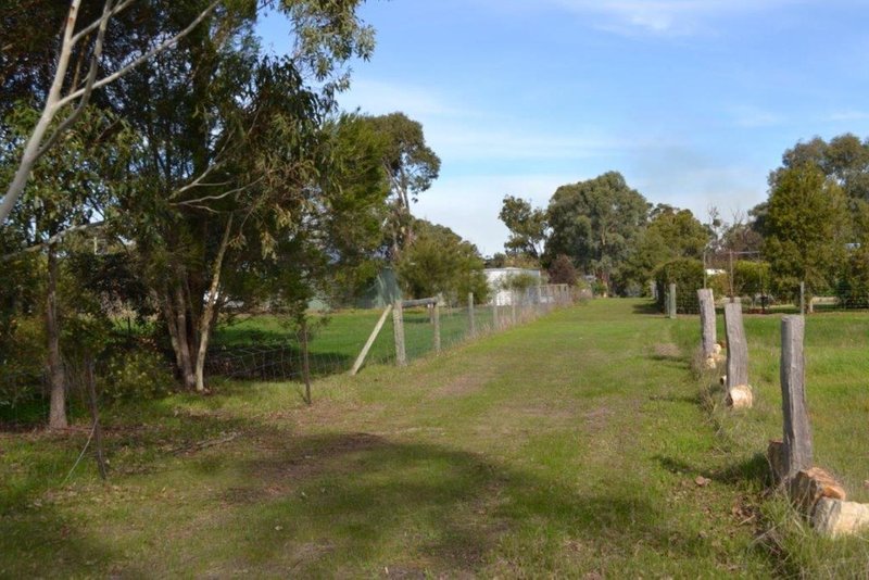 Photo - 138 Seventh Avenue, Kendenup WA 6323 - Image 4