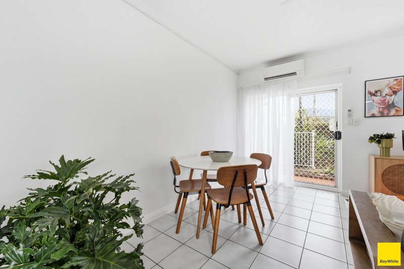 Photo - 1/38 Springfield Crescent, Manoora QLD 4870 - Image 6