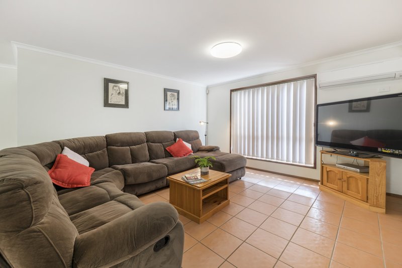 Photo - 138 Streisand Drive, Mcdowall QLD 4053 - Image 5