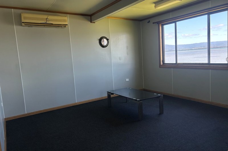 Photo - 138 Windang Road, Windang NSW 2528 - Image 7