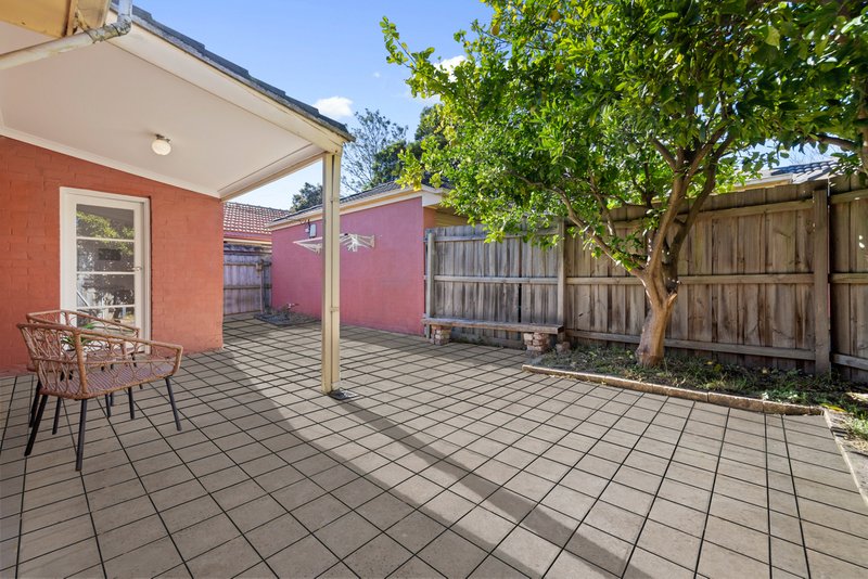 Photo - 1/381 Blackburn Road, Burwood East VIC 3151 - Image 8