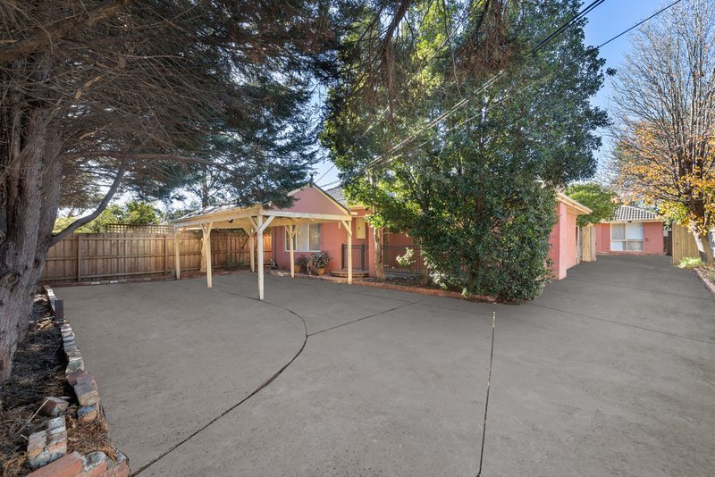 Photo - 1/381 Blackburn Road, Burwood East VIC 3151 - Image 9