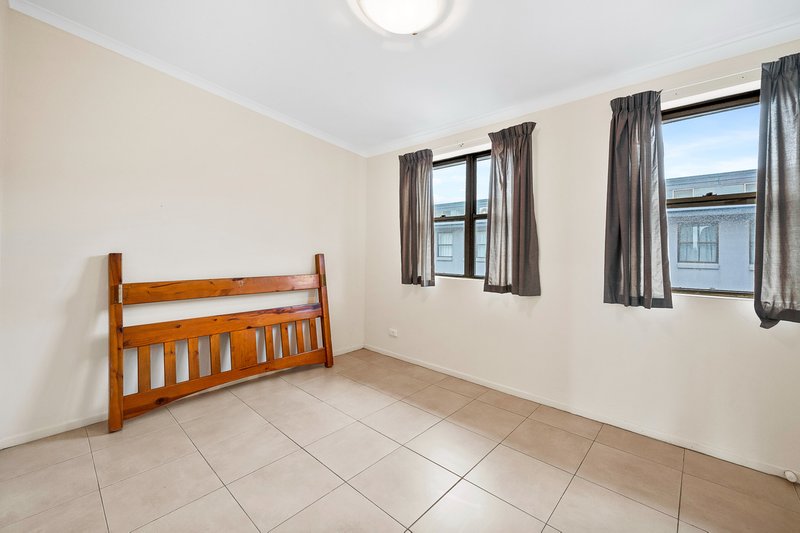 Photo - 13/83-85 Auckland Street, Gladstone Central QLD 4680 - Image 9