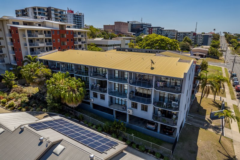 Photo - 13/83-85 Auckland Street, Gladstone Central QLD 4680 - Image 10