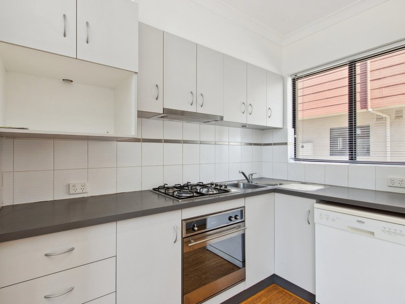 Photo - 1/386 Stirling Street, Highgate WA 6003 - Image 3